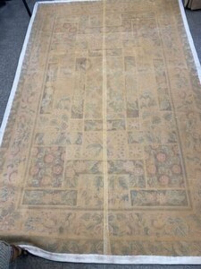 Savannah Petit Point Hooked Rug