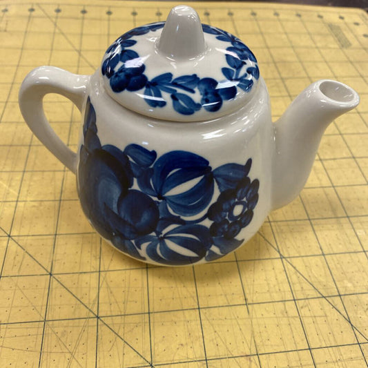 Polish Pottery Small Tea Pot