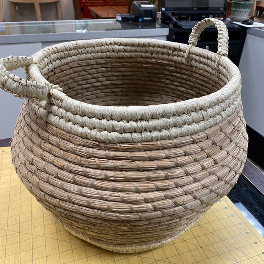 Coiled Seagrass Handled Basket
