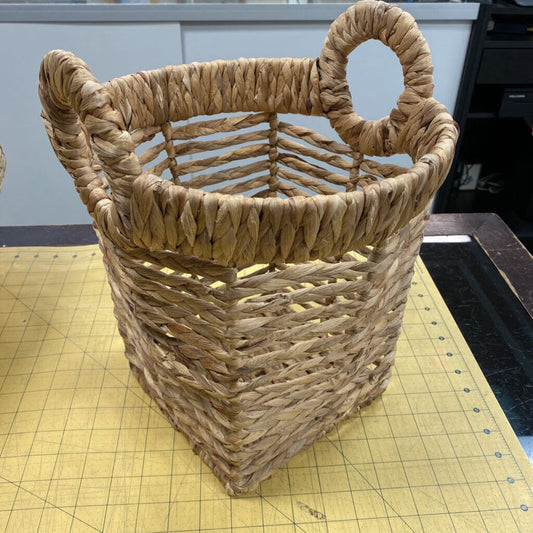 Open Braided Seagrass Basket