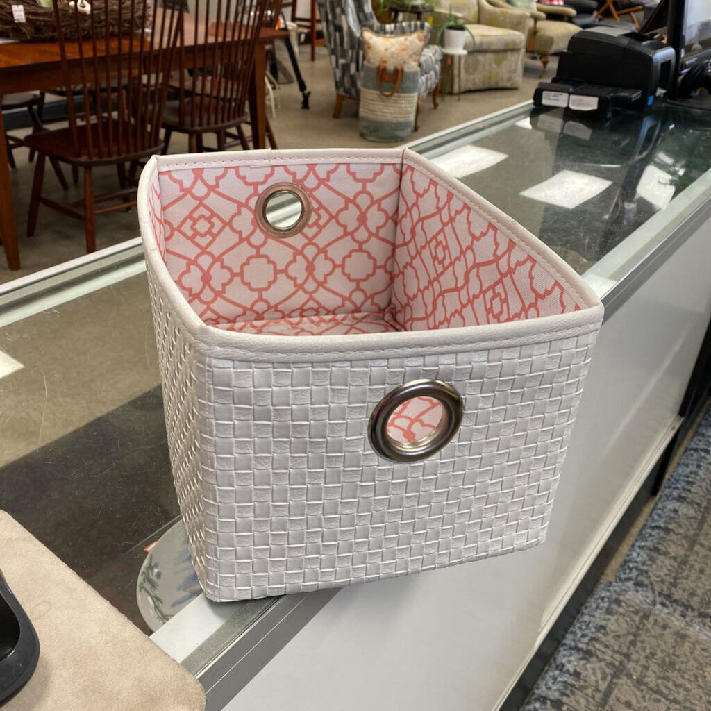 Cynthia Rowland Tote Basket