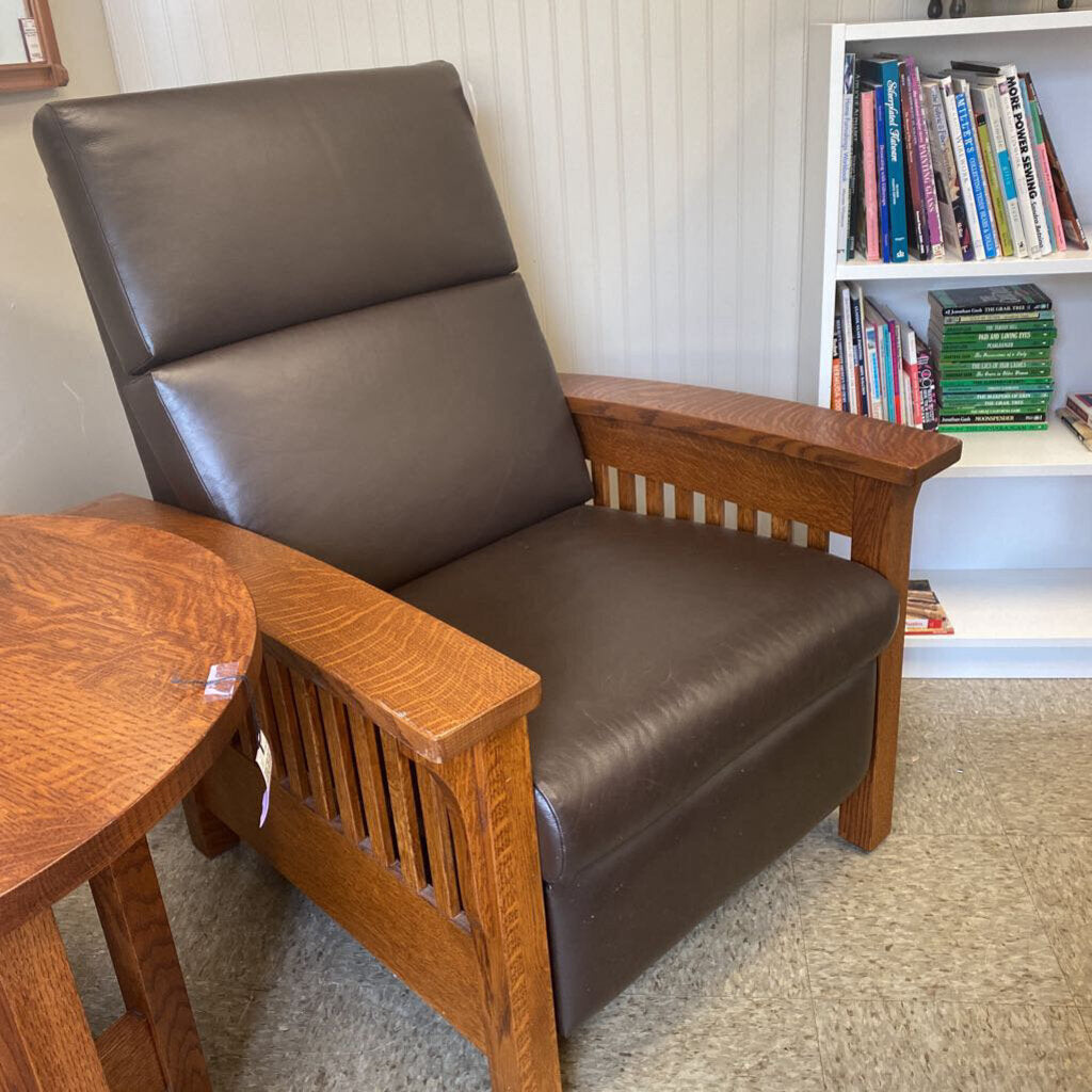 Heartland Slat Recliner in Leather