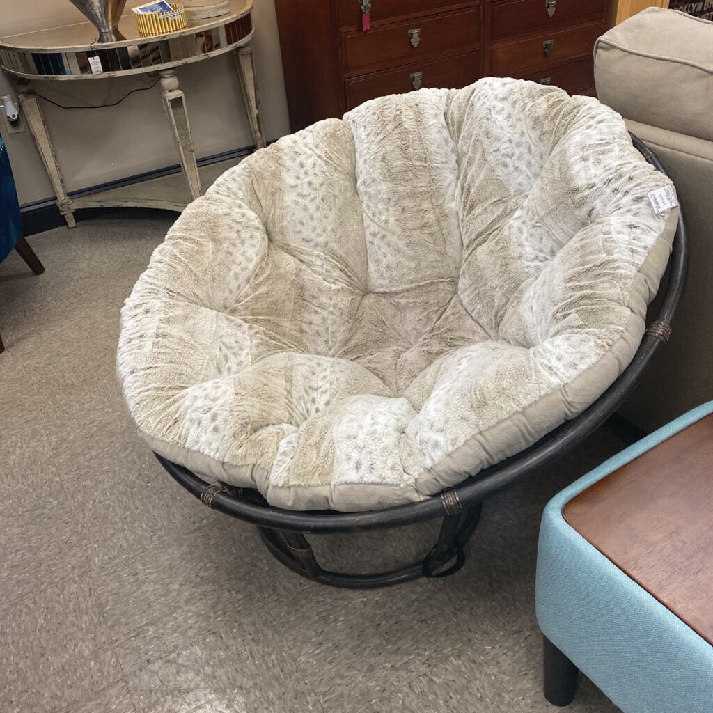 Pier One Papsan Chair w/Cushion