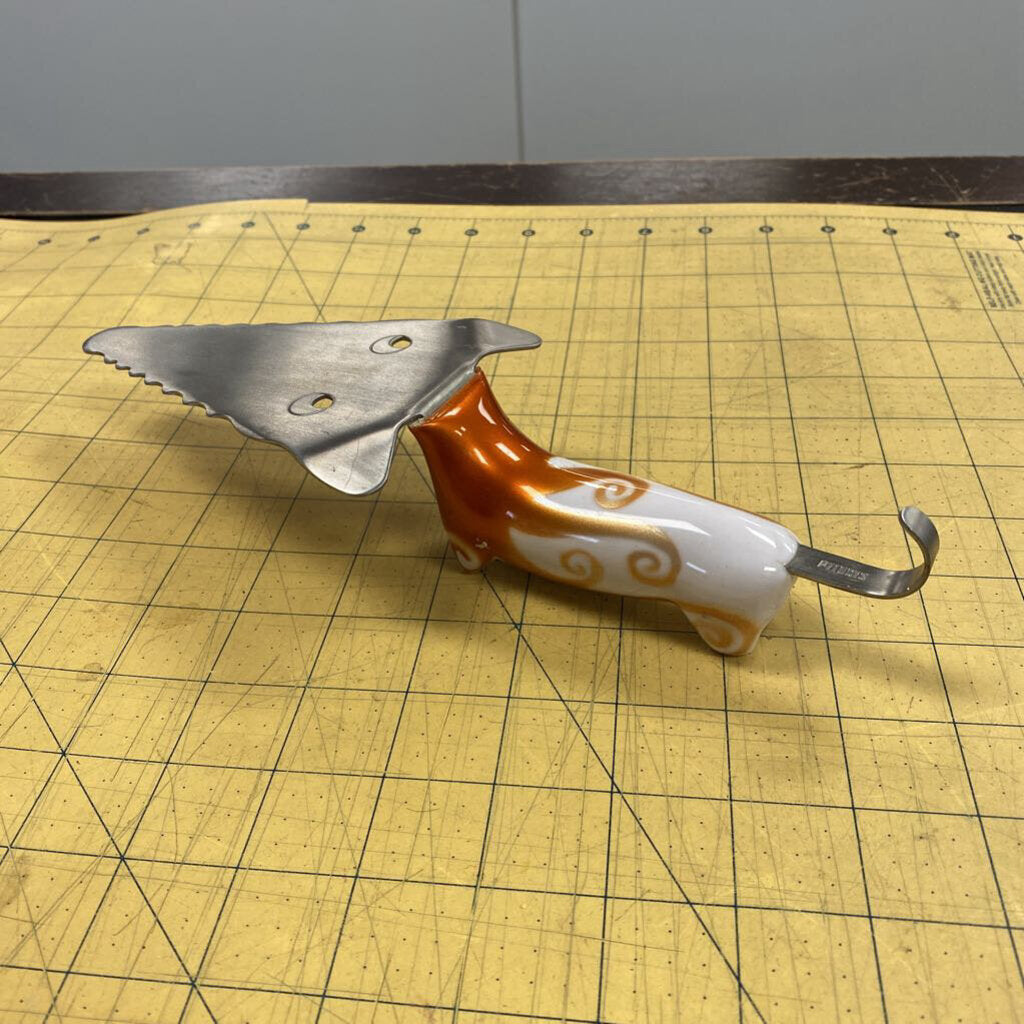 Farandole Pylones Dachshund Server