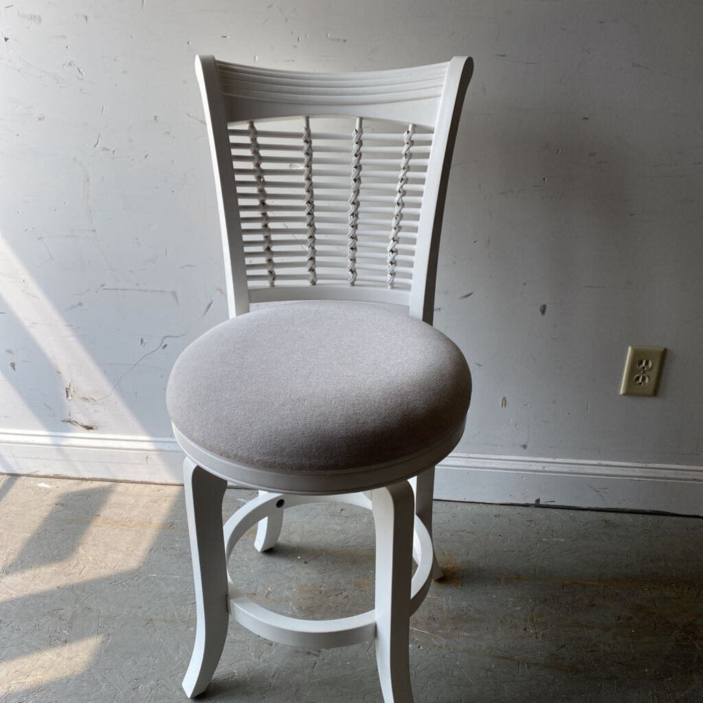 Hillsdale Furniture Bayberry Stool