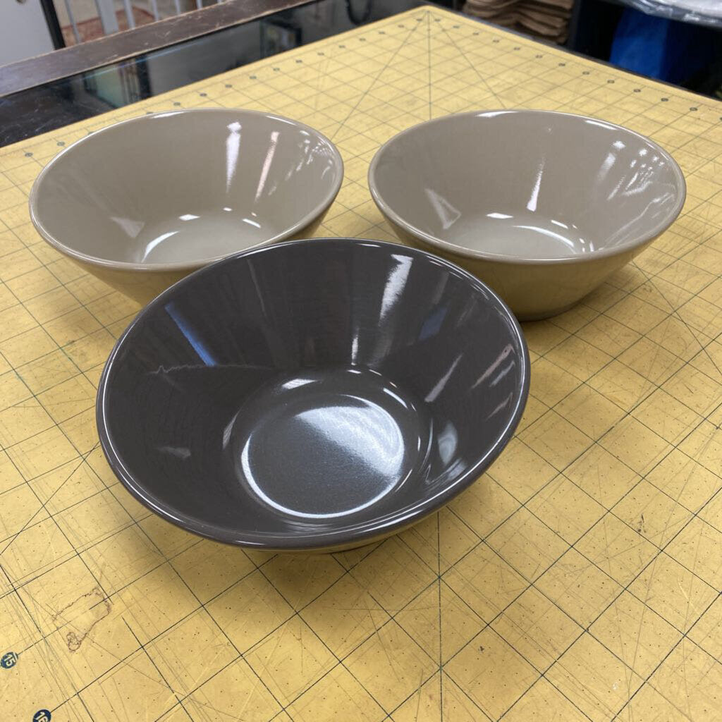 3x Pampered Chef Cereal Bowls