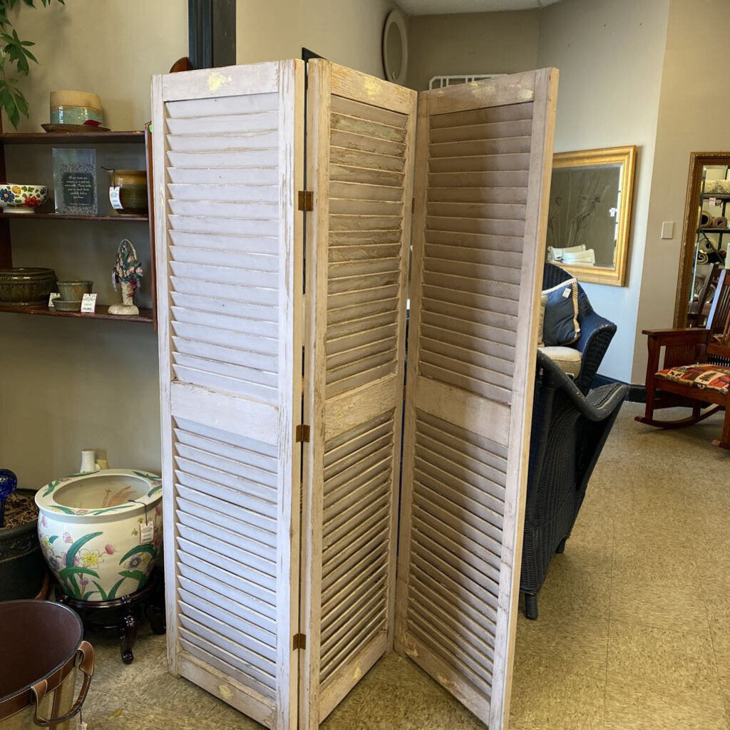 3 Panel Wood Shutter Screen