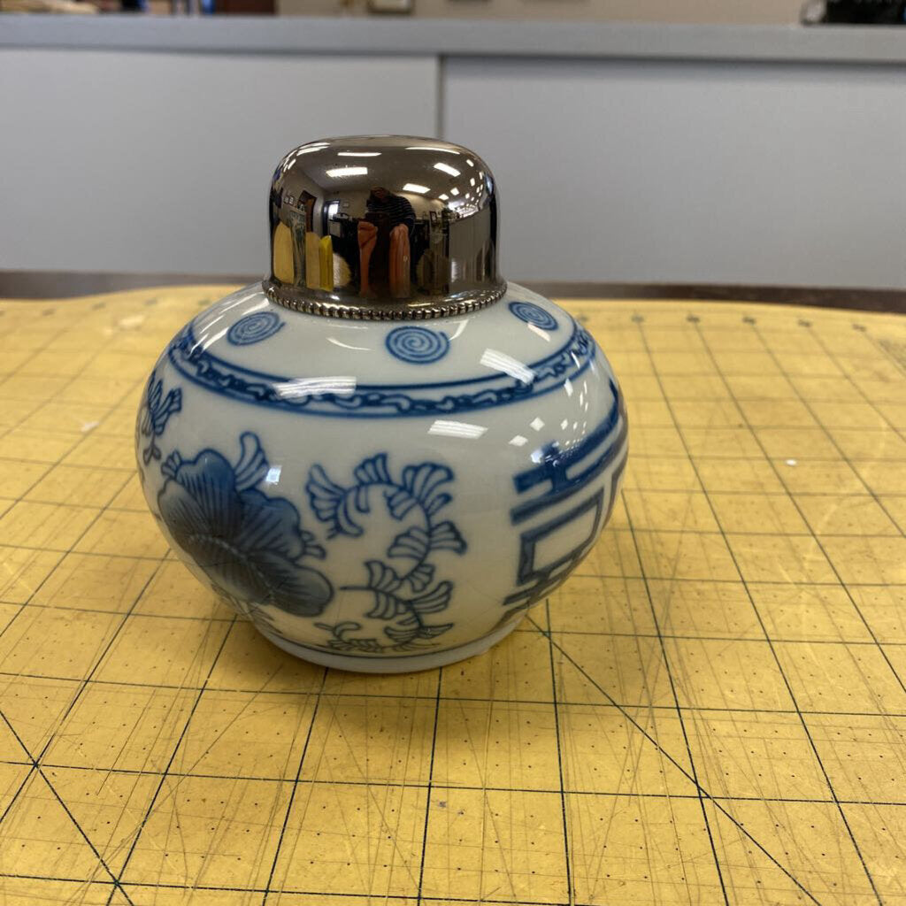 Two's Company Tea Jar w/Lid