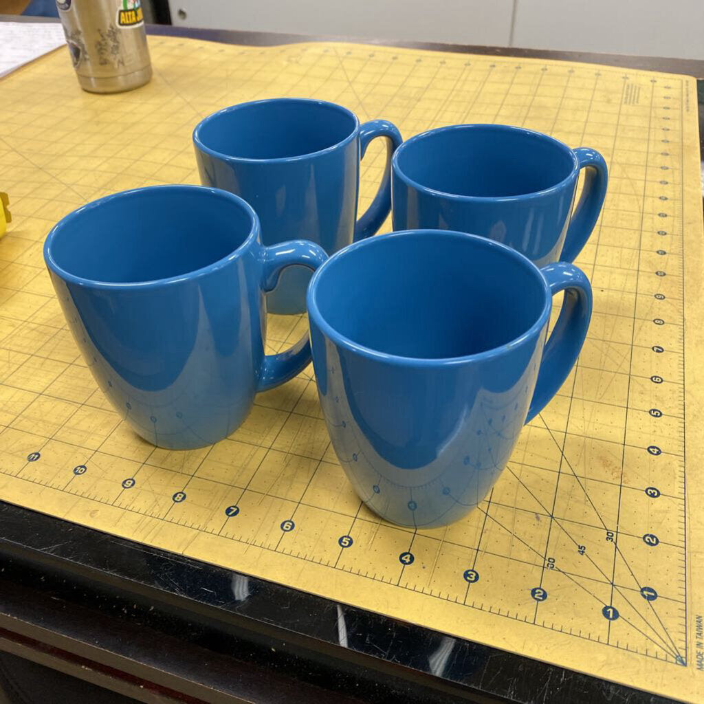 4x Corelle Mugs