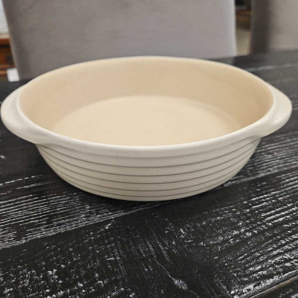 Vintage Pampered Round Baking Baking Dish