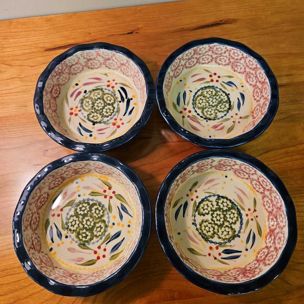 Temp-Tations by Tara Scalloped Brule Baking Dish - Set of 4