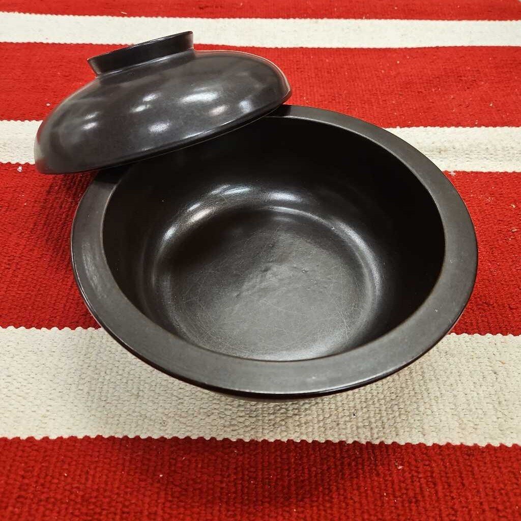 Arabia Finland LEIKKI Flame Pottery Casserole Dish w/Lid