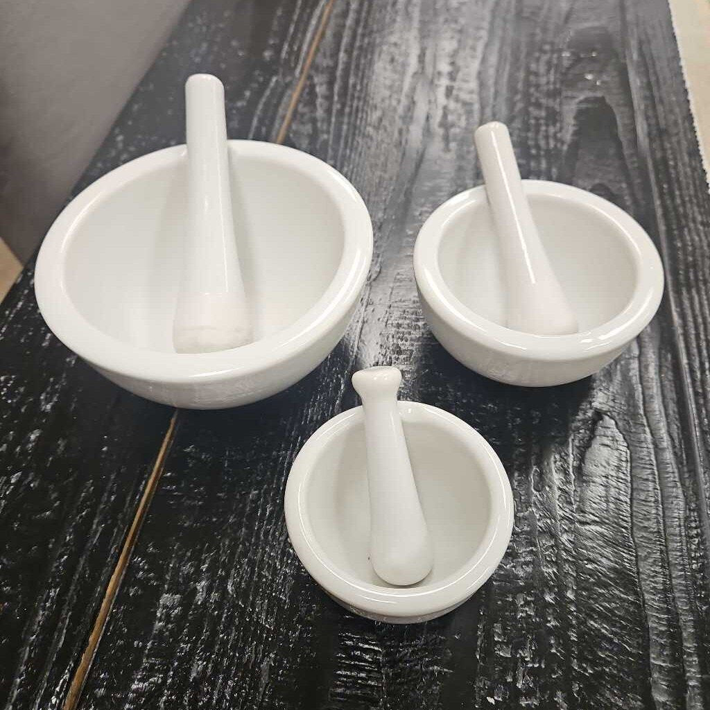 White Porcelain Mortar and Pestel - Set of 3
