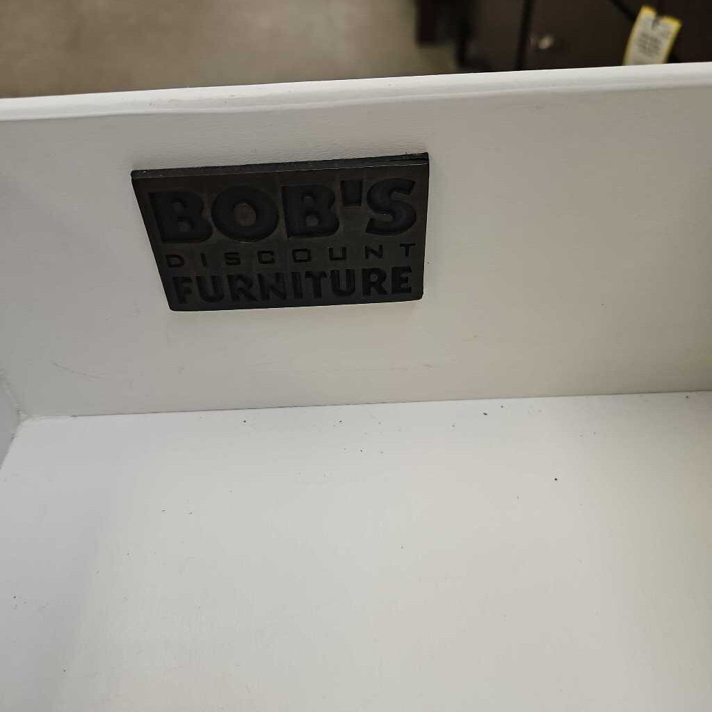 Bob's Furniture Montana Storage End Table