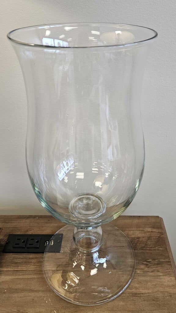 Clear Glass Hurricane Vase/Candle Holder
