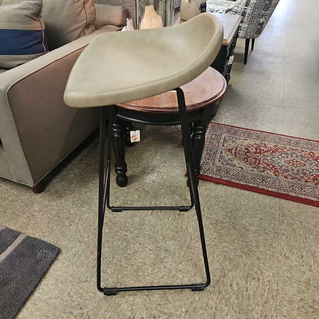 Pottery Barn Leather Brenner Stool