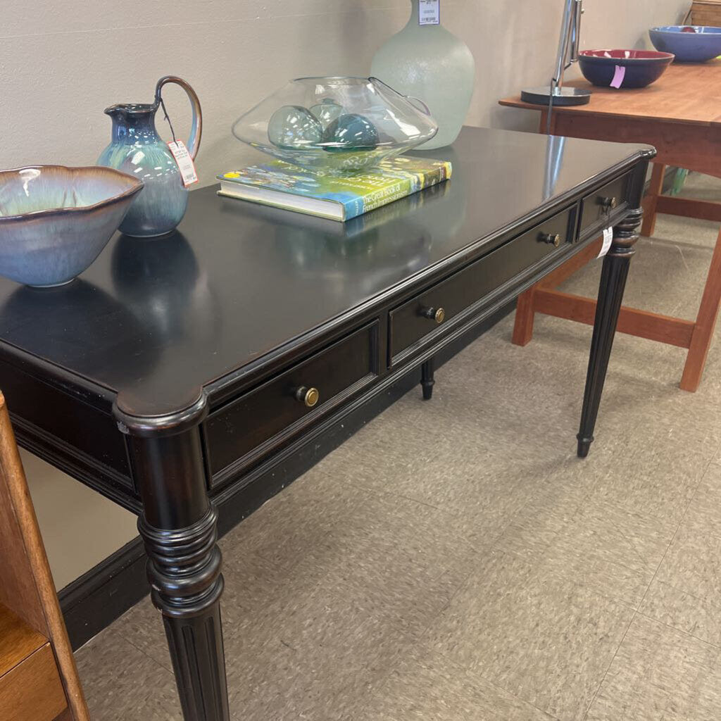 Ethan Allen Fluted Leg Console Table