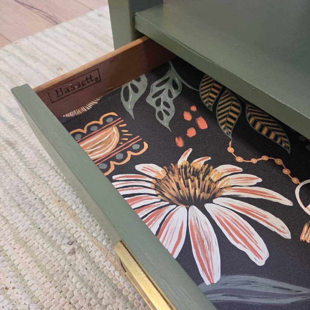 Bassett Furniture Square Single Drawer Coffee/Side Table