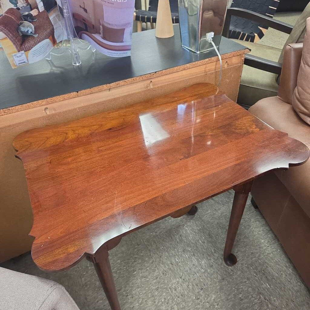 Queen Anne Style Cherry Porringer Top Tea Table