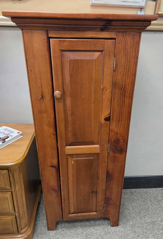 Pine 4-Shelf Chimney Cupboard with Single Door
