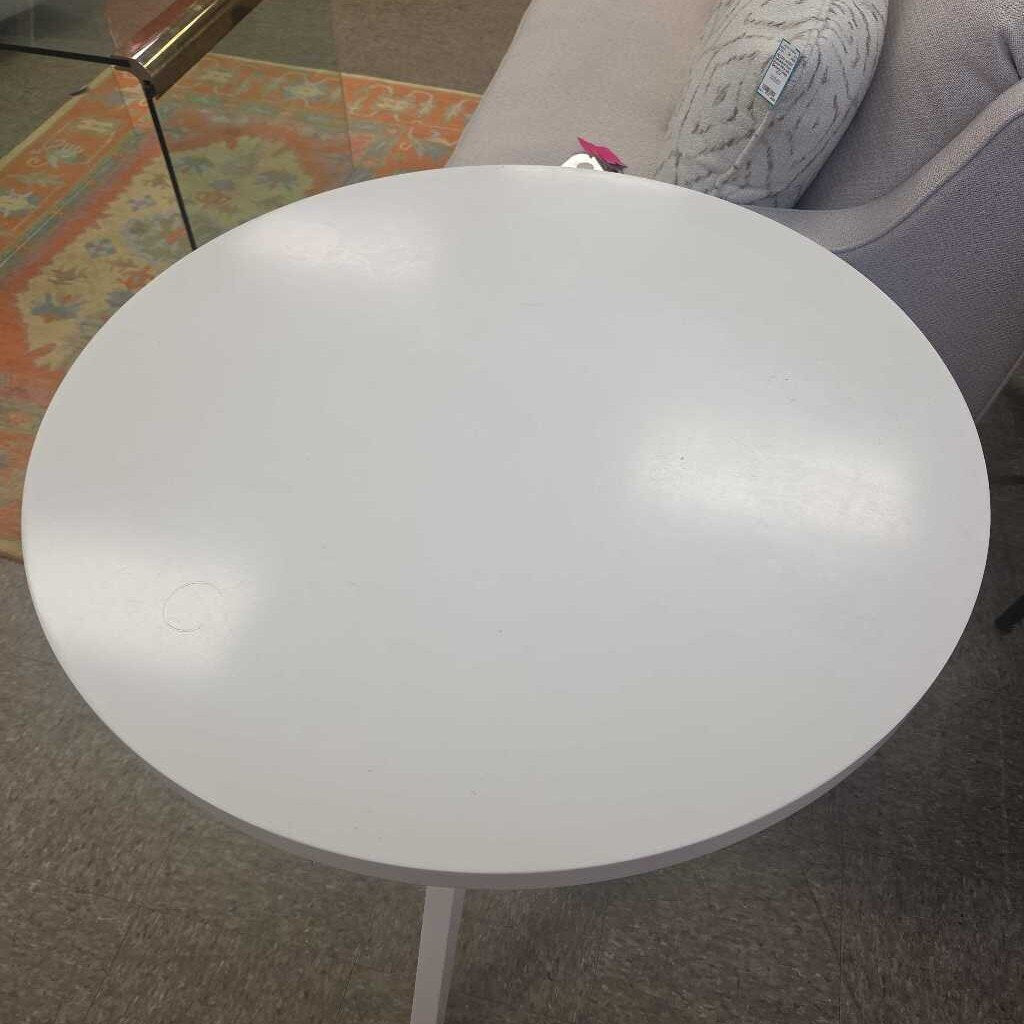 West Elm Tripod Dining Table in White Laquer