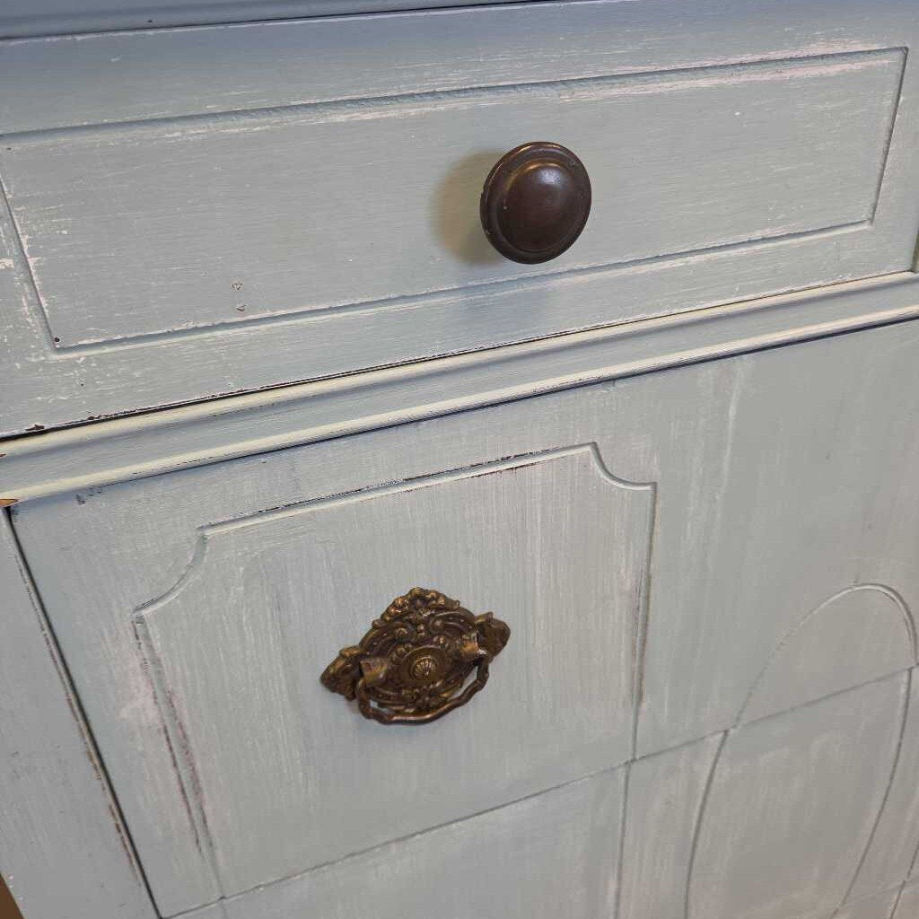 Distressed Cottage Style Dresser with Ornate Pulls and Overhead Mirror