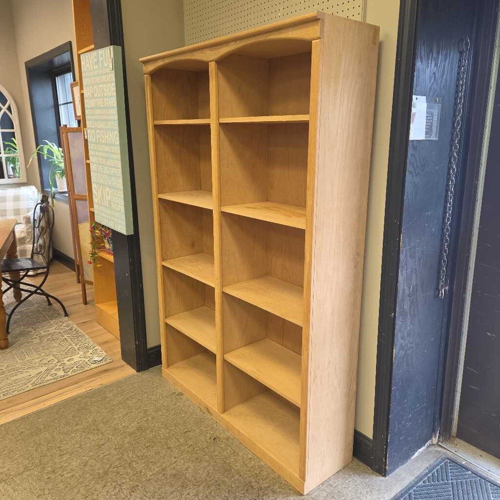 Natural Finish Oak Double Column 8-Shelf Bookcase