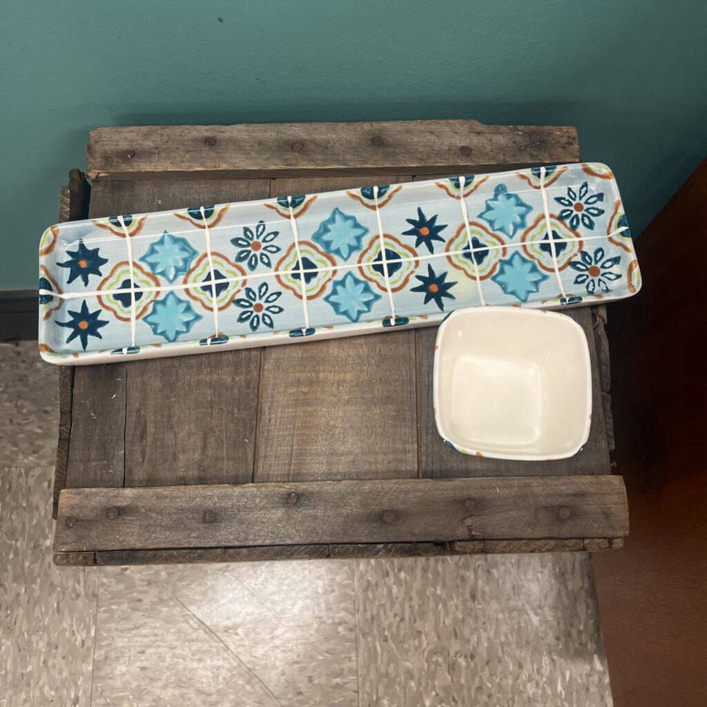 Crate & Barrel Ceramic Serving Tray and Dip Cup Set