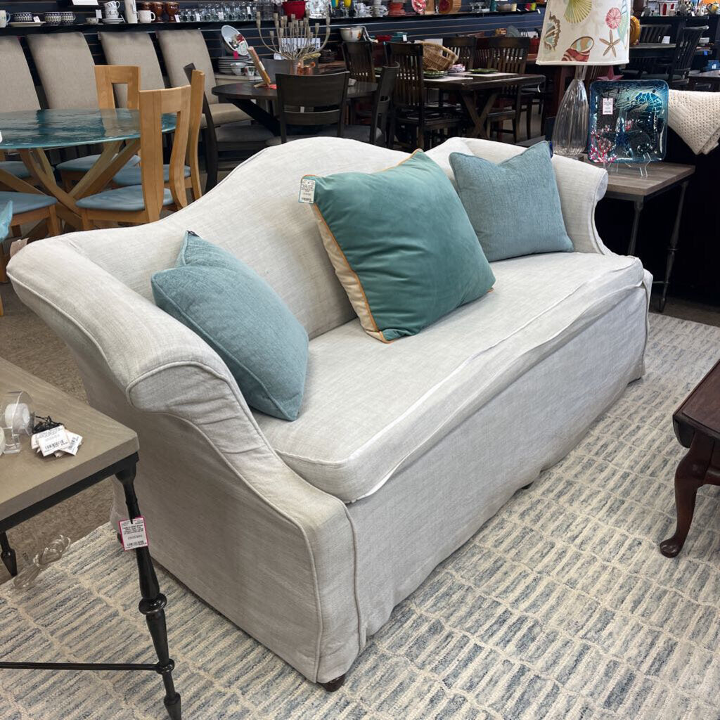 Ethan Allen Traditional Classics Georgian Court Queen Anne Camelback Sofa with Linen Slipcover