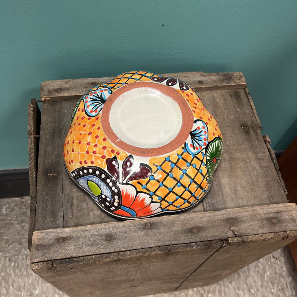 Hand Painted Mexican Talavera Scalloped Serving Bowl
