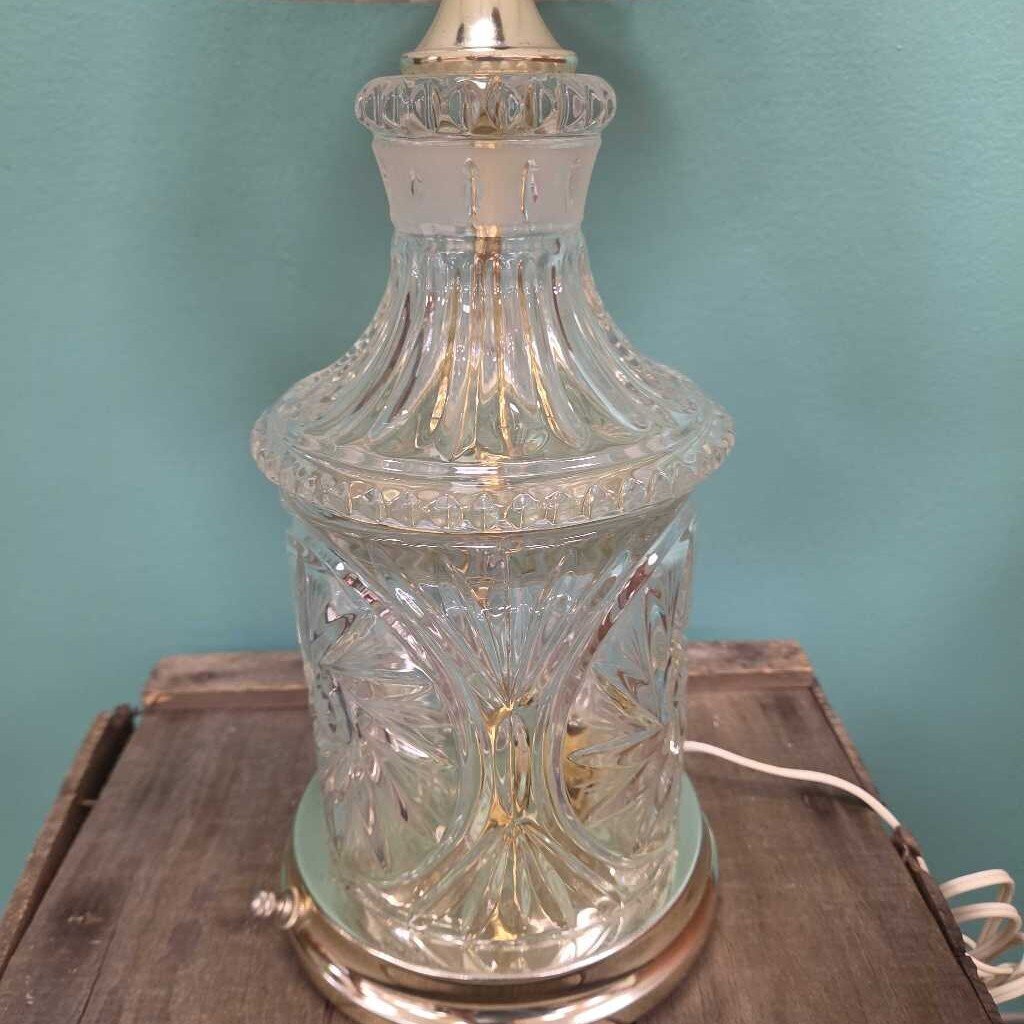 Vintage Hollywood Regency Cut Crystal Pinwheel Table Lamp