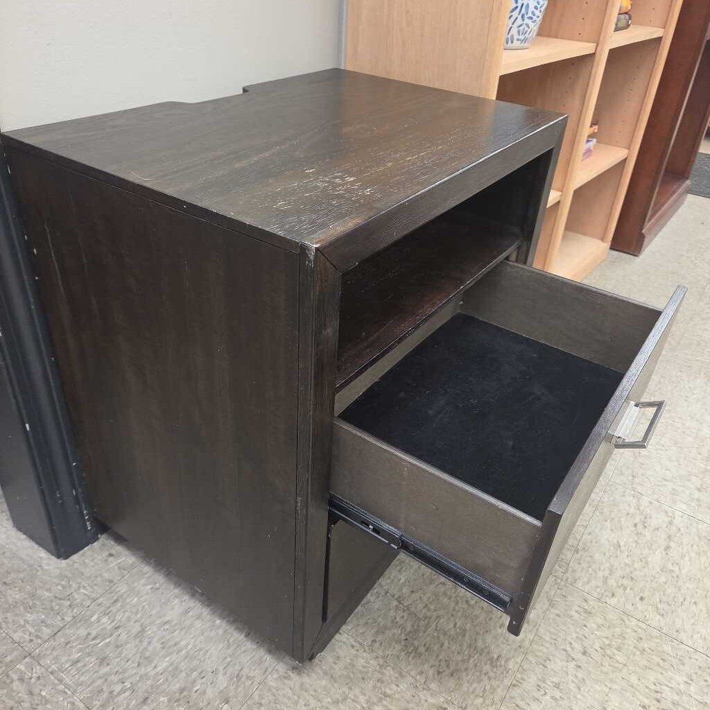 Ashley Furniture "Hyndel" Espresso 2-Drawer Nightstand