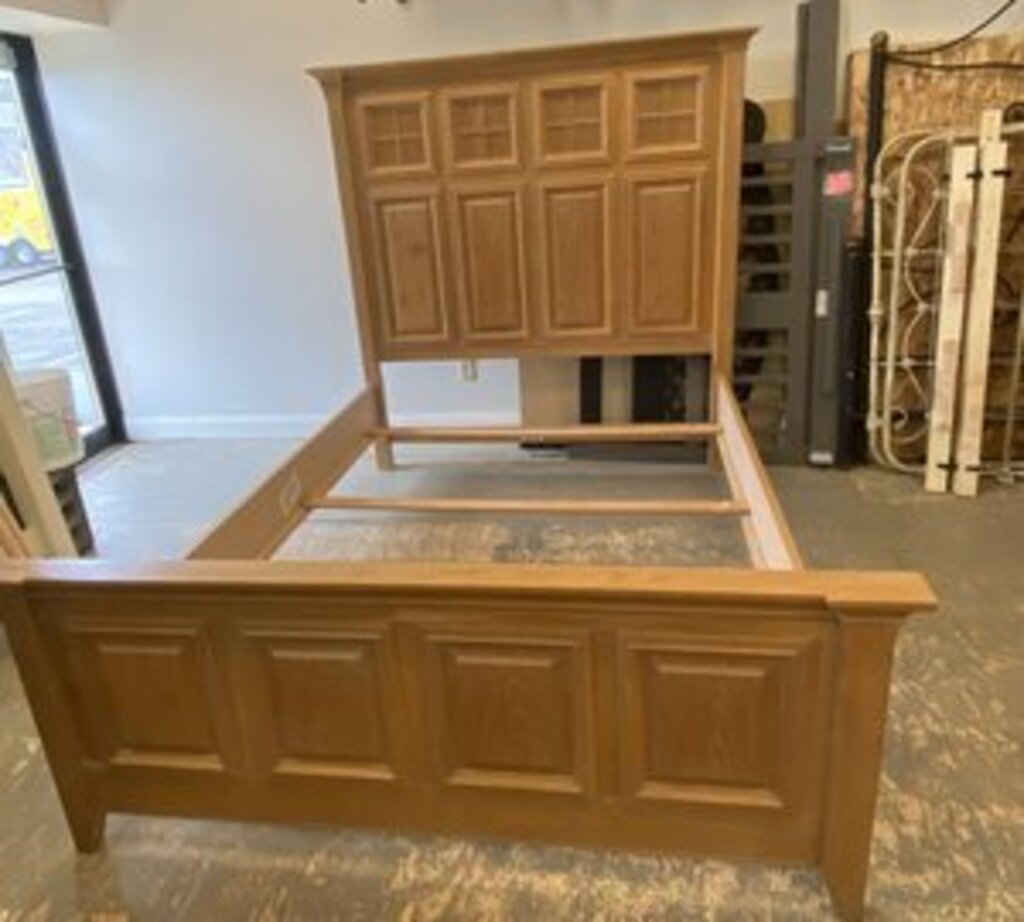 Thomasville American Revival Bed