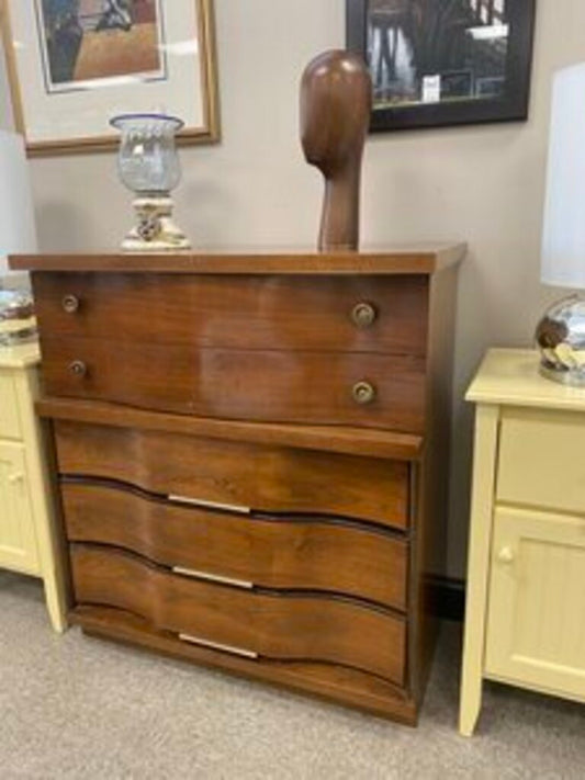 Bassett Mid Century 5 Drawer Dresser