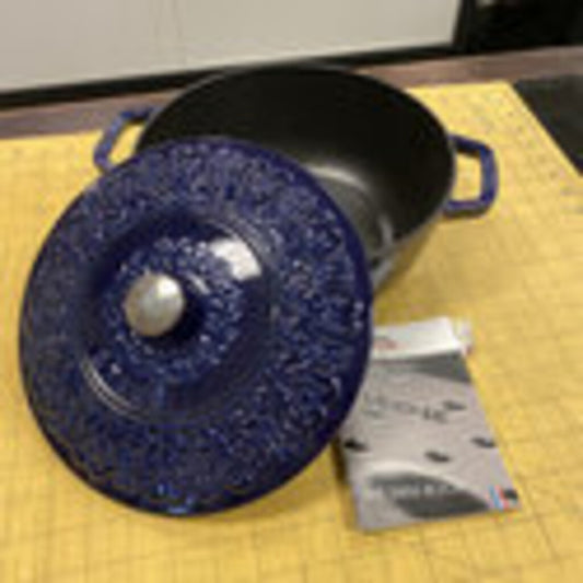 Staub La Marmite Florale Dutch Oven