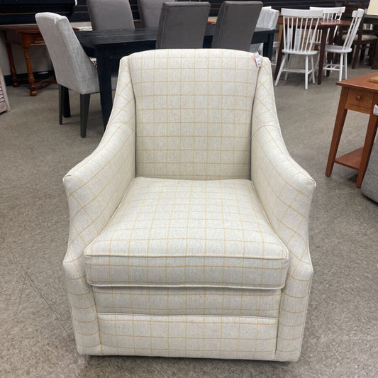 Lark Swivel Chair