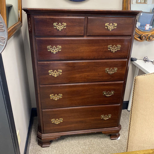 Ethan Allen 6 Drawer Chest of Drawers