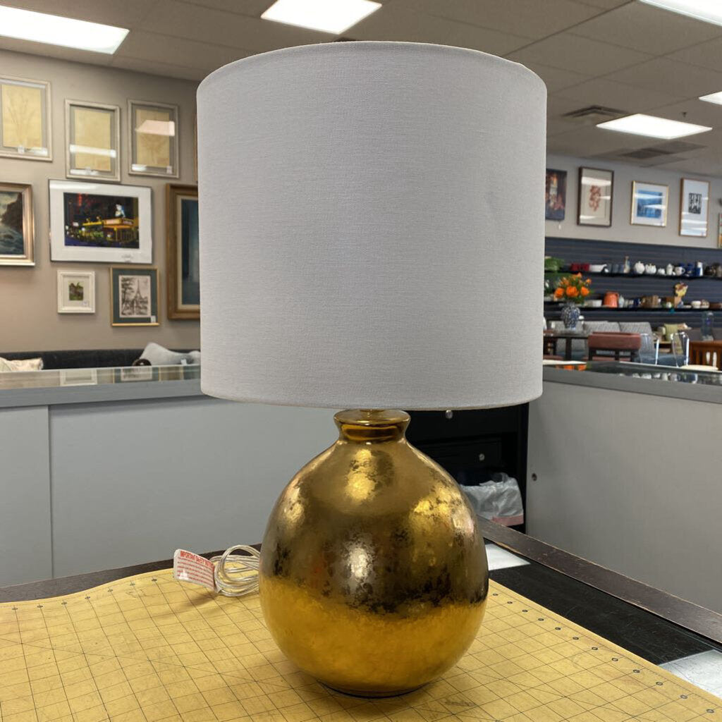 Ceramic Ball Base Lamp