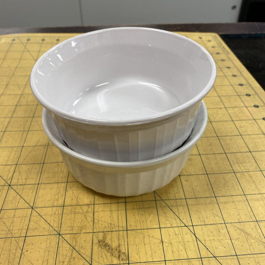 2xCorningware French White Round Bakers