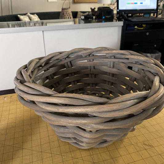 Round Willow Decor Basket