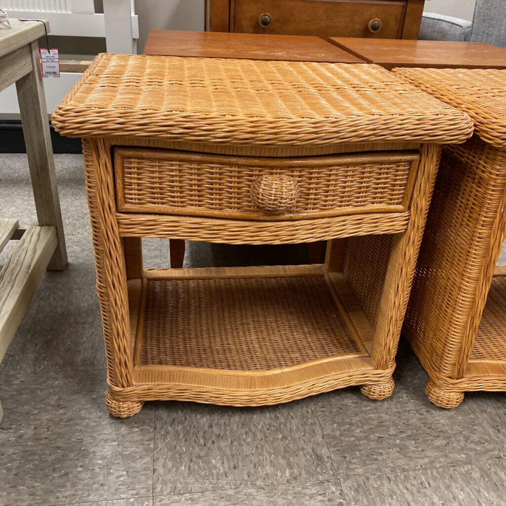 1 Drawer Wicker Side Table