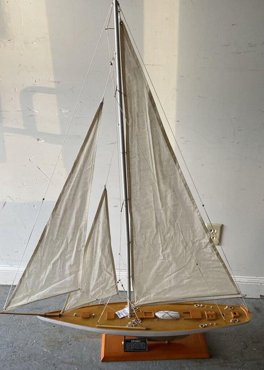 Columbia Classic Yacht Model