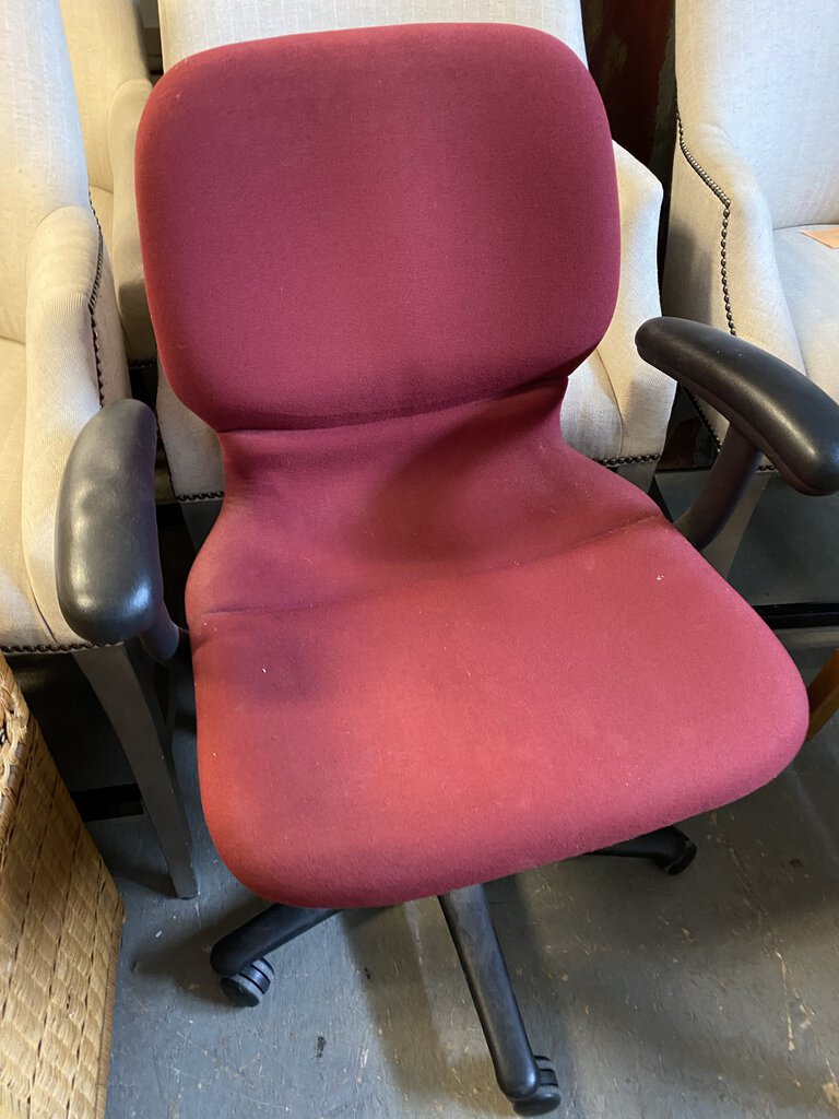 Office Chair w/Arms