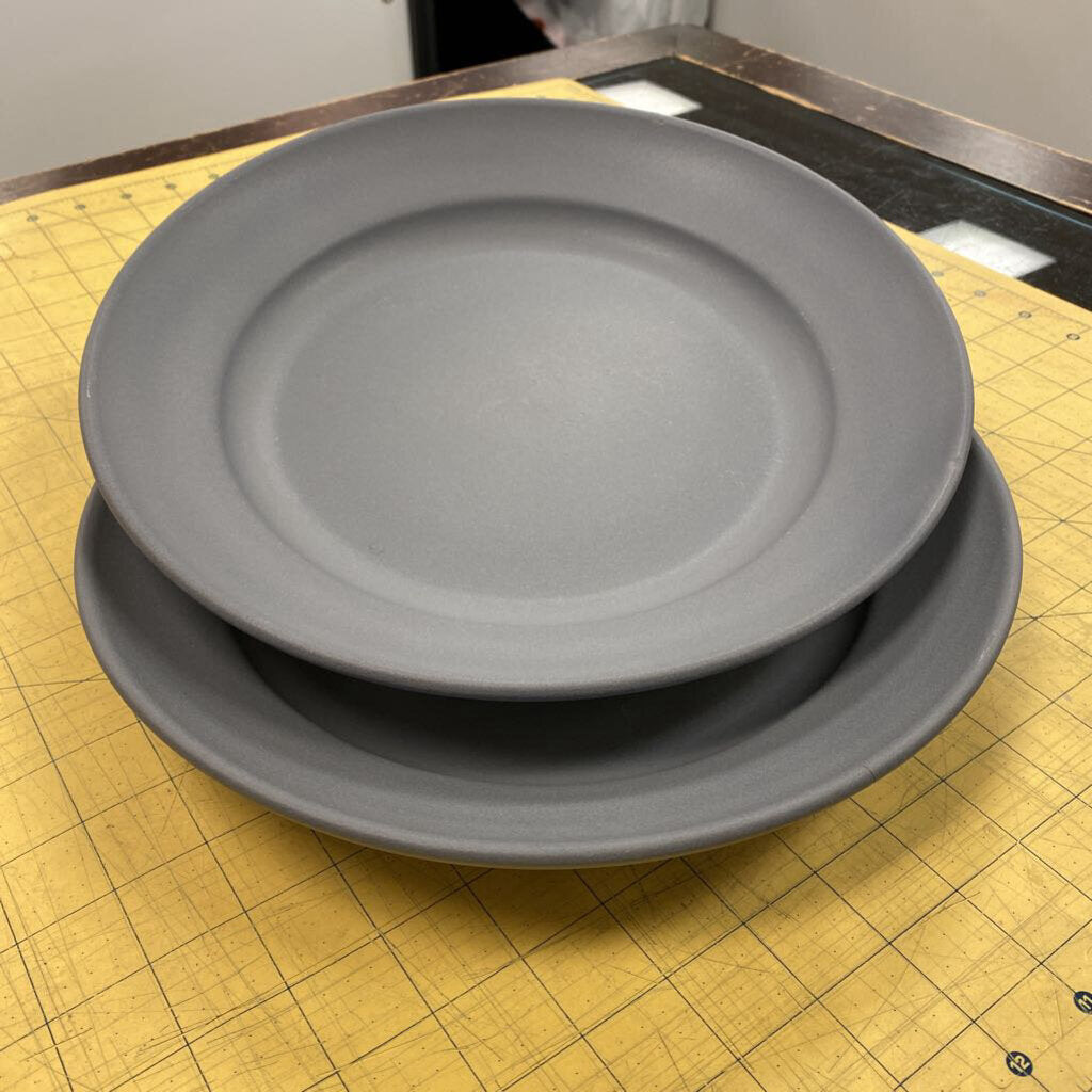 2x Heath Ceramics Chez Panisse Plates