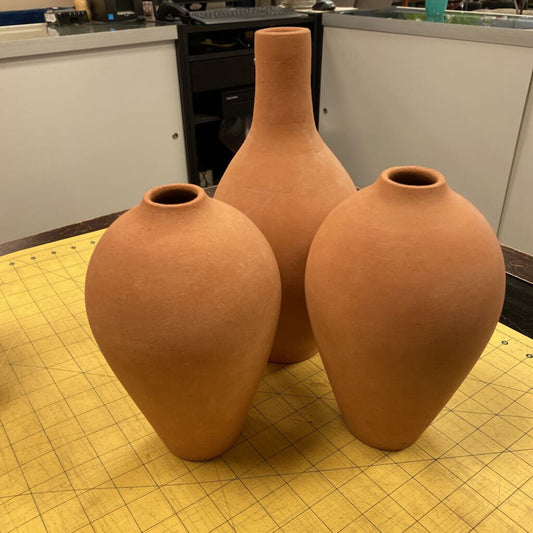 3x Pottery Terracotta urns