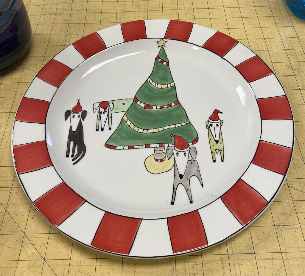 Foreside Round Xmas Platter w/Dogs