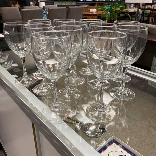 12x Luminarc Red Wine Glasses