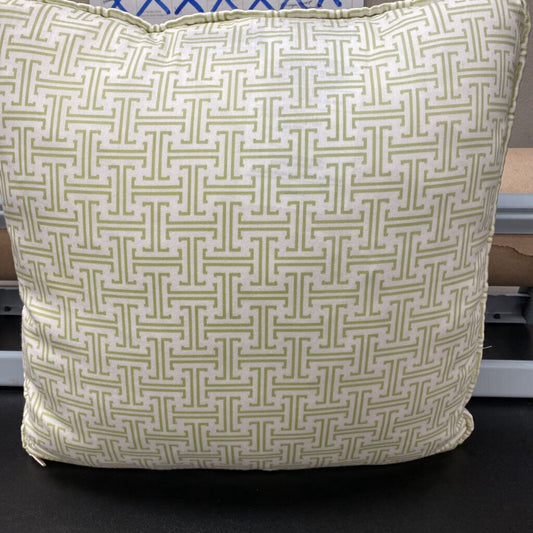 Trellis Pattern Accent Pillow