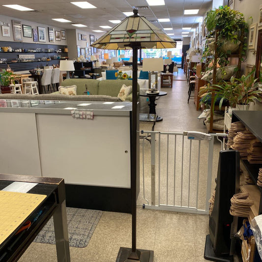 Dale Tiffany Novella Floor Lamp