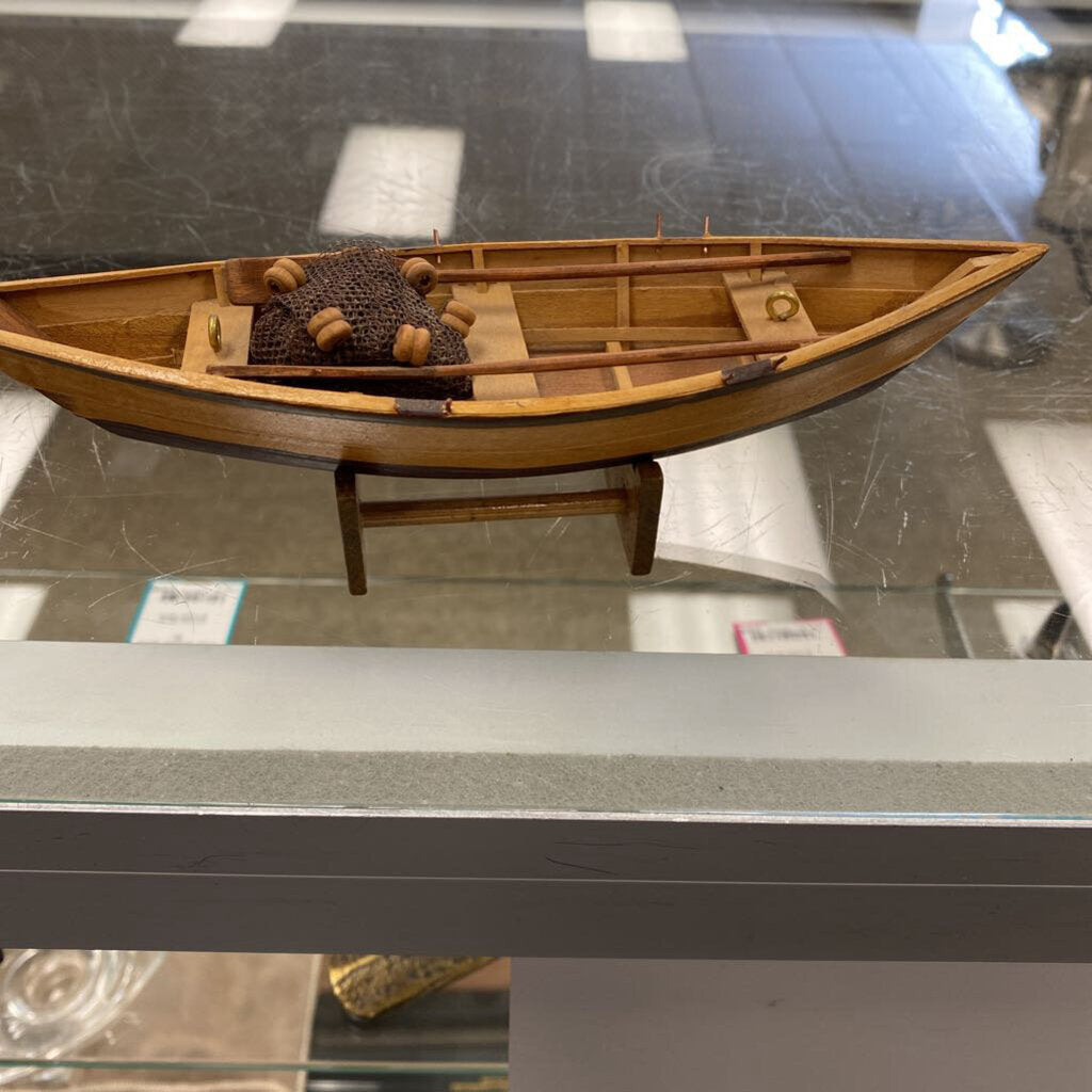 Wooden Decor Dory